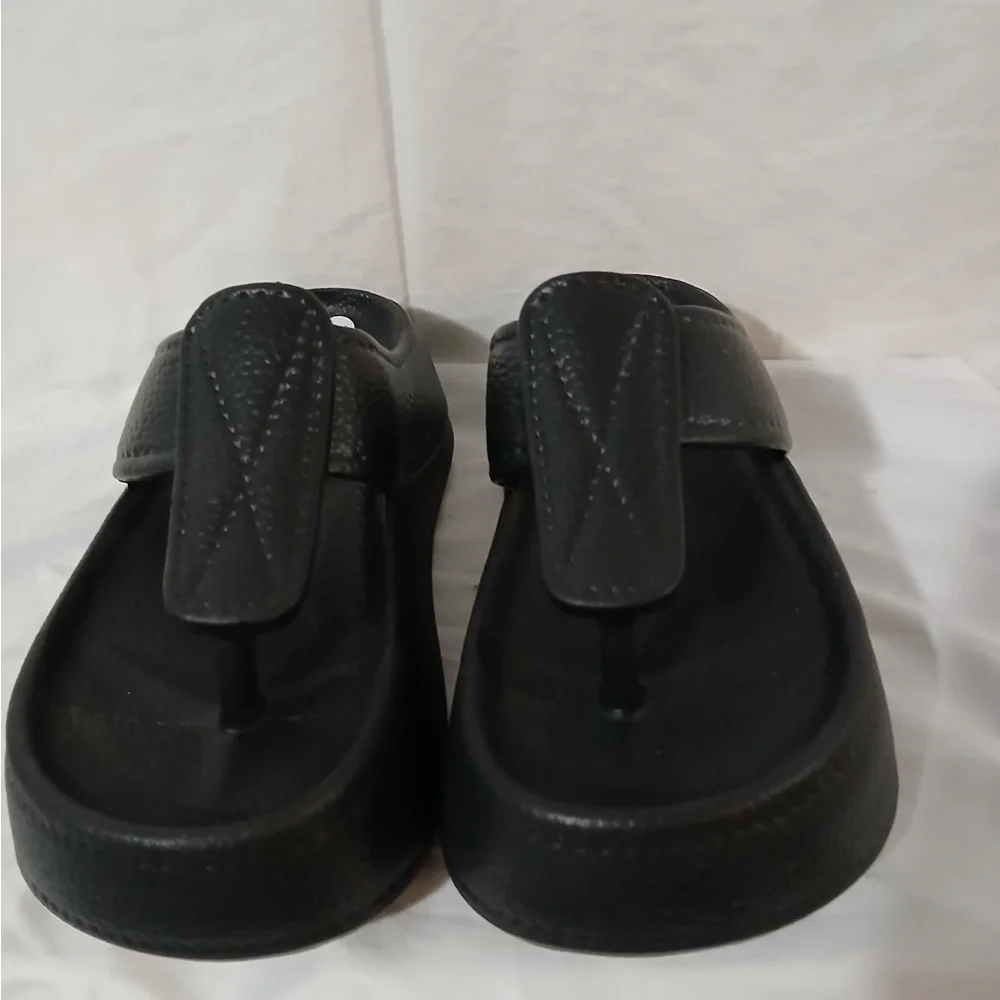 SHEIN Black Platform Sandals